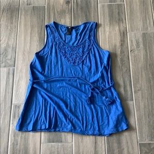 H&M blue crochet trim tank top
